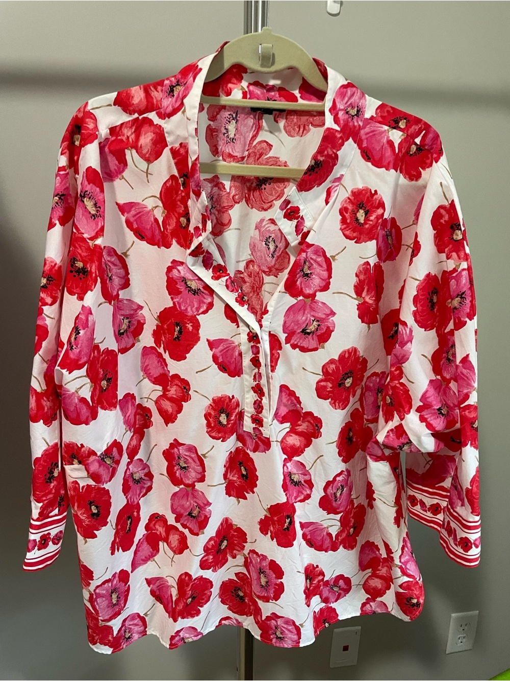 Talbots Red & Pink Poppy-Print V-Neck Blouse